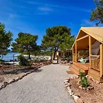 Glamping Ugljan
